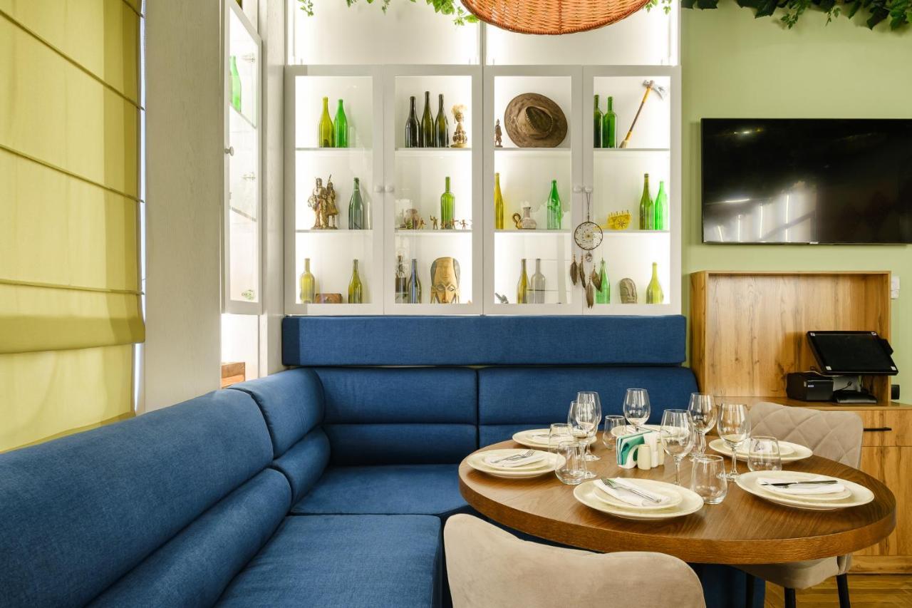 Grand Mildom Hotel Алма Ата Екстериор снимка