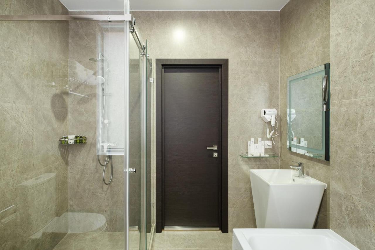 Grand Mildom Hotel Алма Ата Екстериор снимка