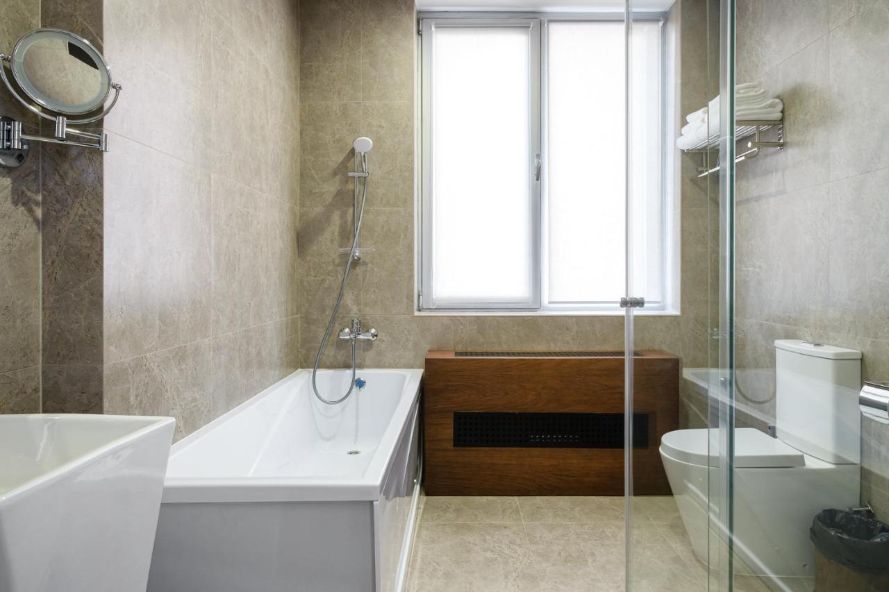 Grand Mildom Hotel Алма Ата Екстериор снимка